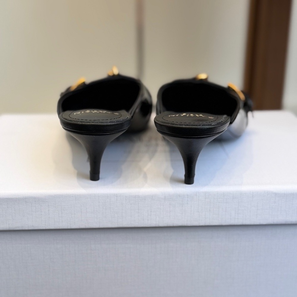 ✨ Women's Balmain Kitten Heel Mules | Black Patent Leather Gold Chain - Picture 6 of 7